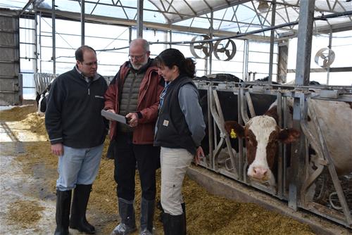 Penn Vet Dairy Team with Analyzer