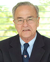 Dr. Gustavo Aguirre