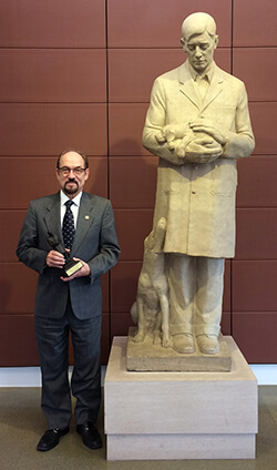 Dr. Urs Giger received the 2018 Distinguished Lecture Ramsey Award from Iowa State University for his outstanding research contributions in veterinary medicine. 