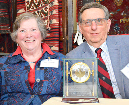 Dr. Ray Hostetter, V’69, pictured with his wife Jane, was awarded the inaugural OS Founders Award, which recognizes Penn Vet alumni who have had a profound impact on the OS Program.